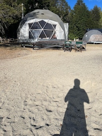 Beach front yurt with wood burning stove. Great Lake view.