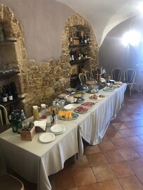 Breakfast buffet