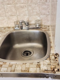 Kitchen sink