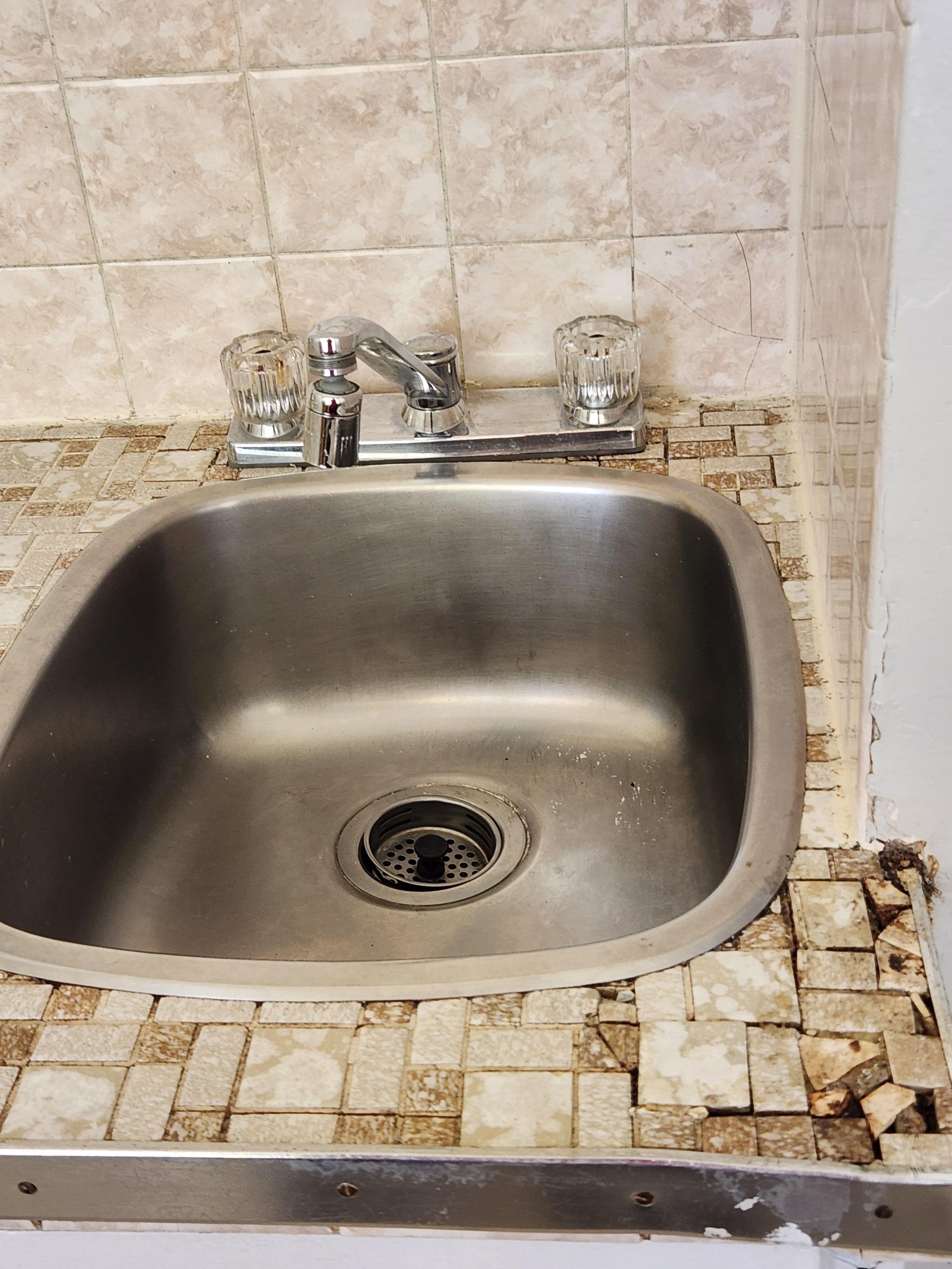 Kitchen sink