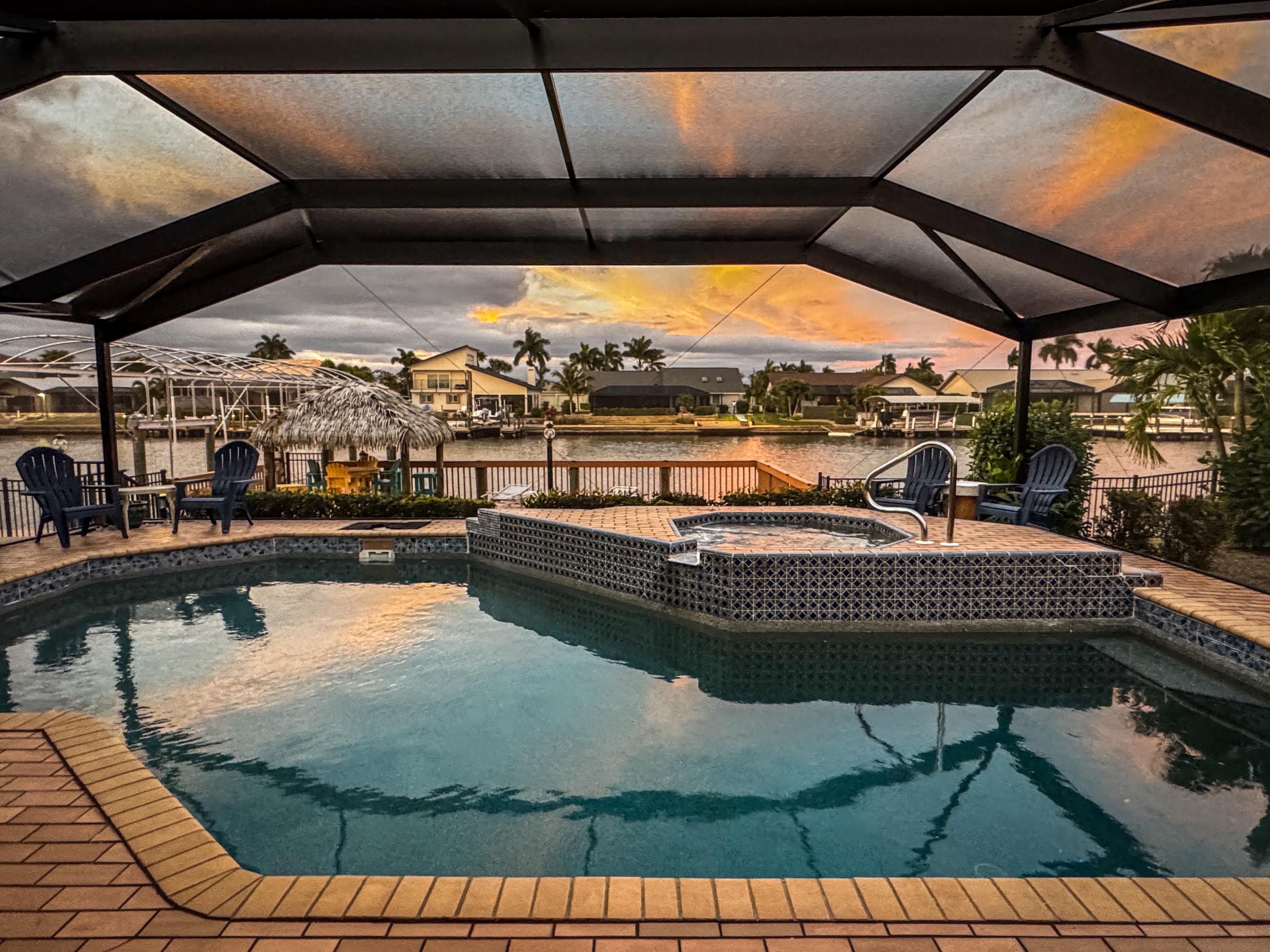 Beautiful pool and hot tub