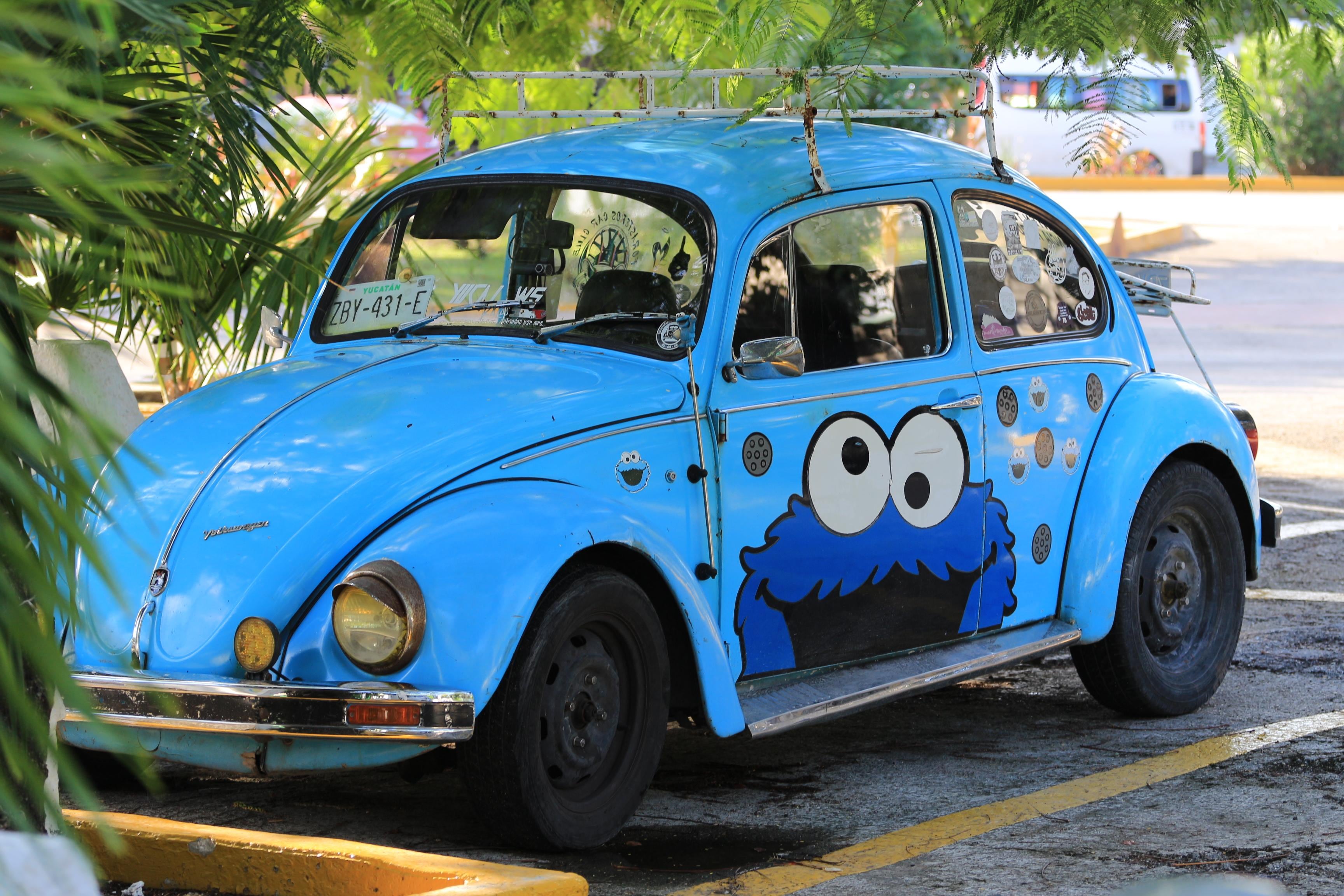 On the way to Karaoke Bar, good Taco's! Main Strip, beside Hotel.