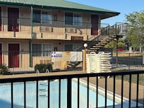 Dry pool