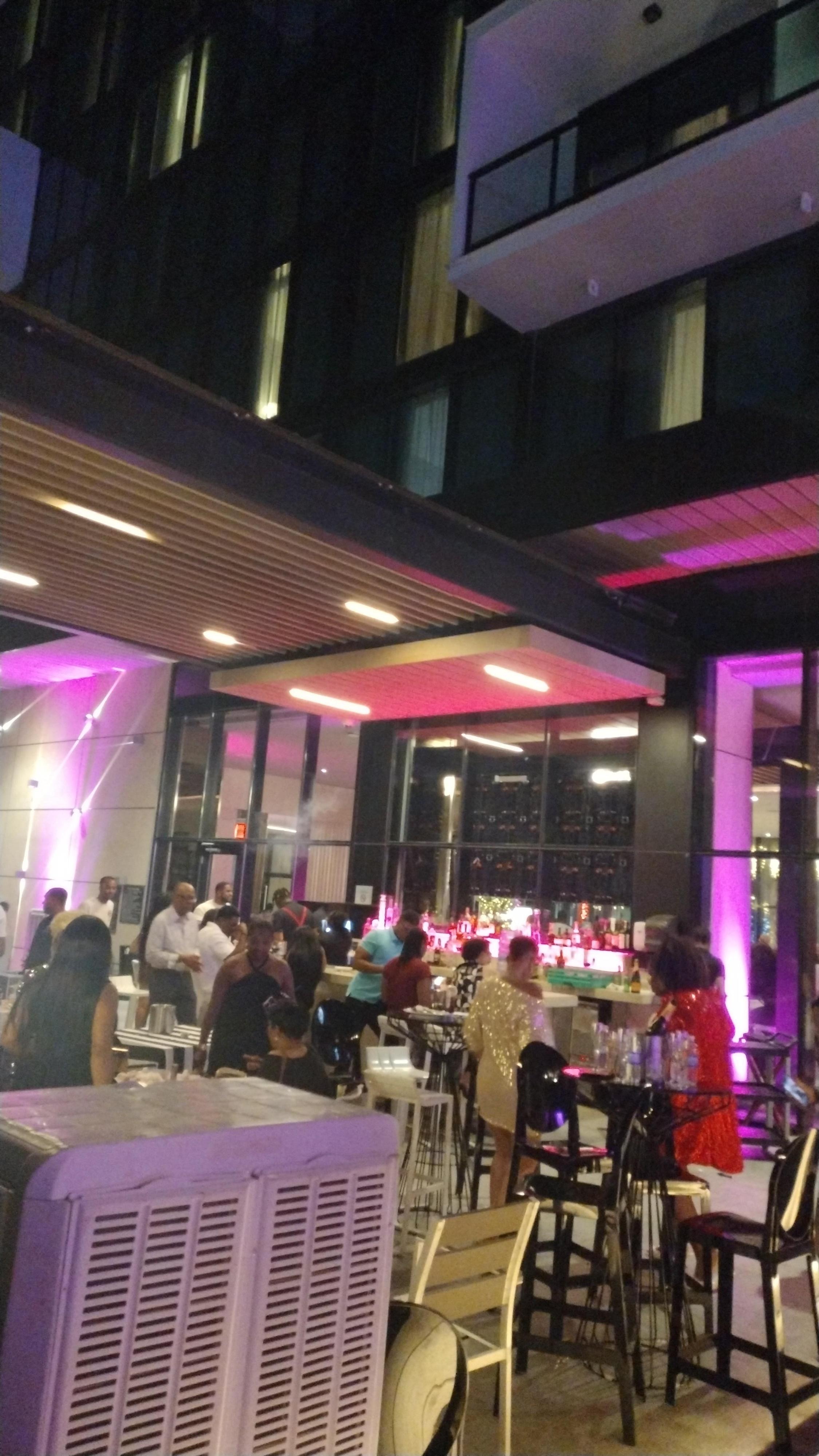 AC Marriott Outside Patio 