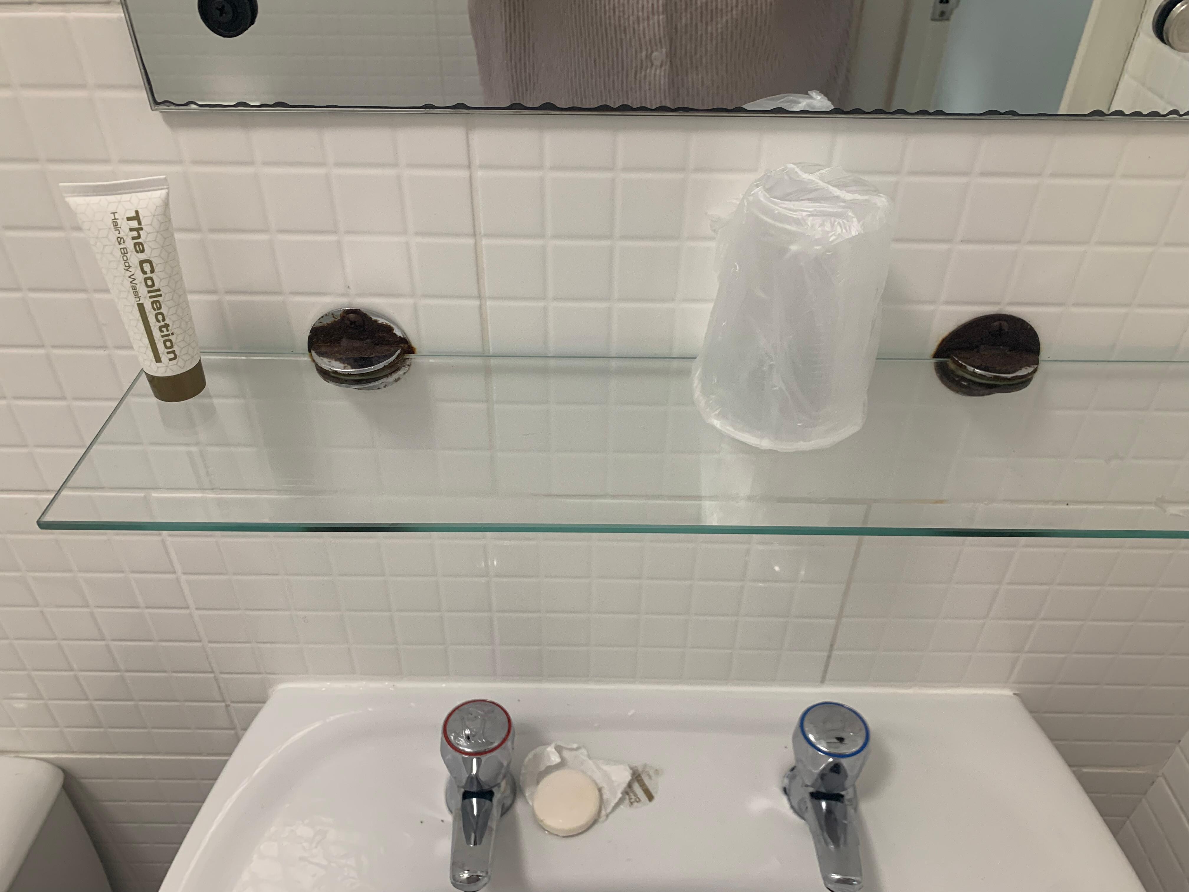 Bathroom mirror 