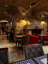 地下のレストラン