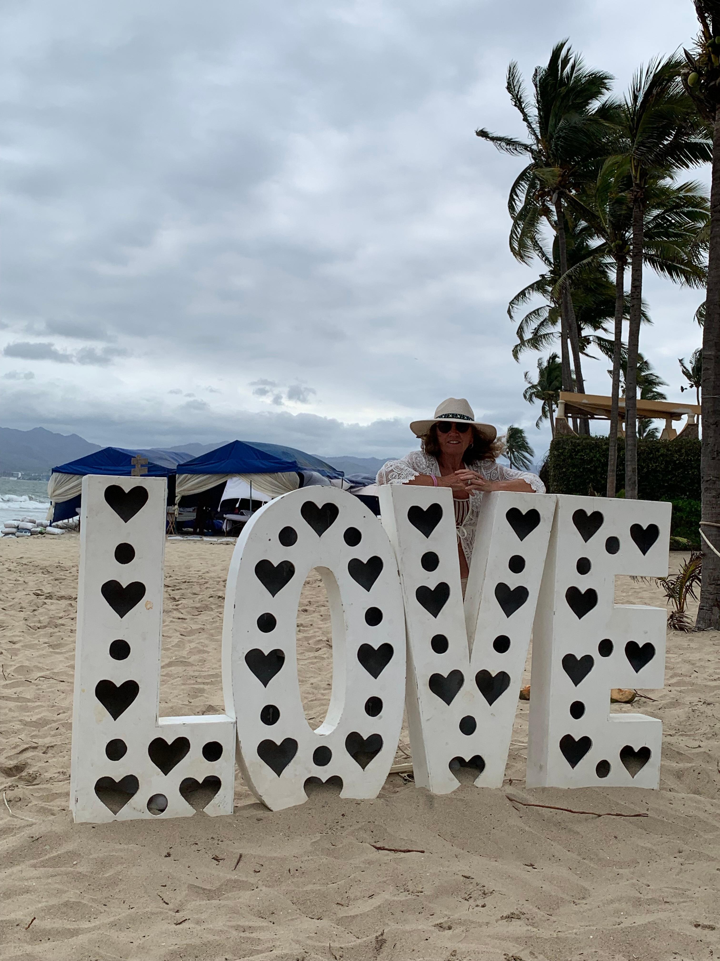 One fun sign on the beach. 