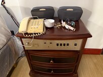 Móveis precisando modernizar, parece móveis de motel