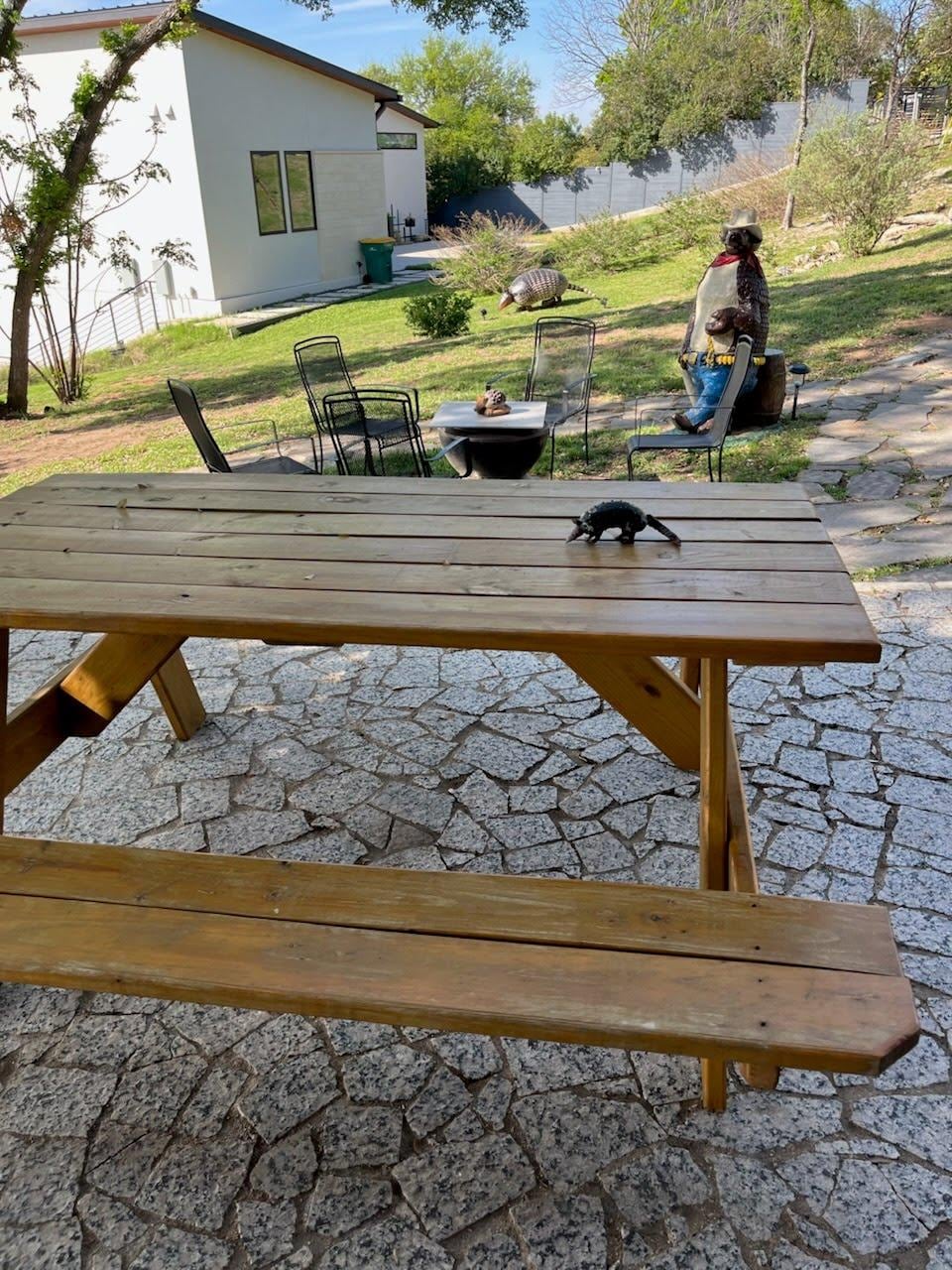 Great space for eating outside, lots of shade and breeze 