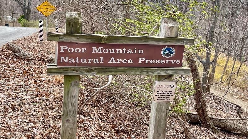 Not to far of a drive for a hike! 🥾 