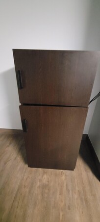 Cabinet door does not close