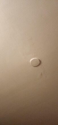 Another painted over ceiling sprinkler....almost looked like it was spackled. How do they pass fire inspections?