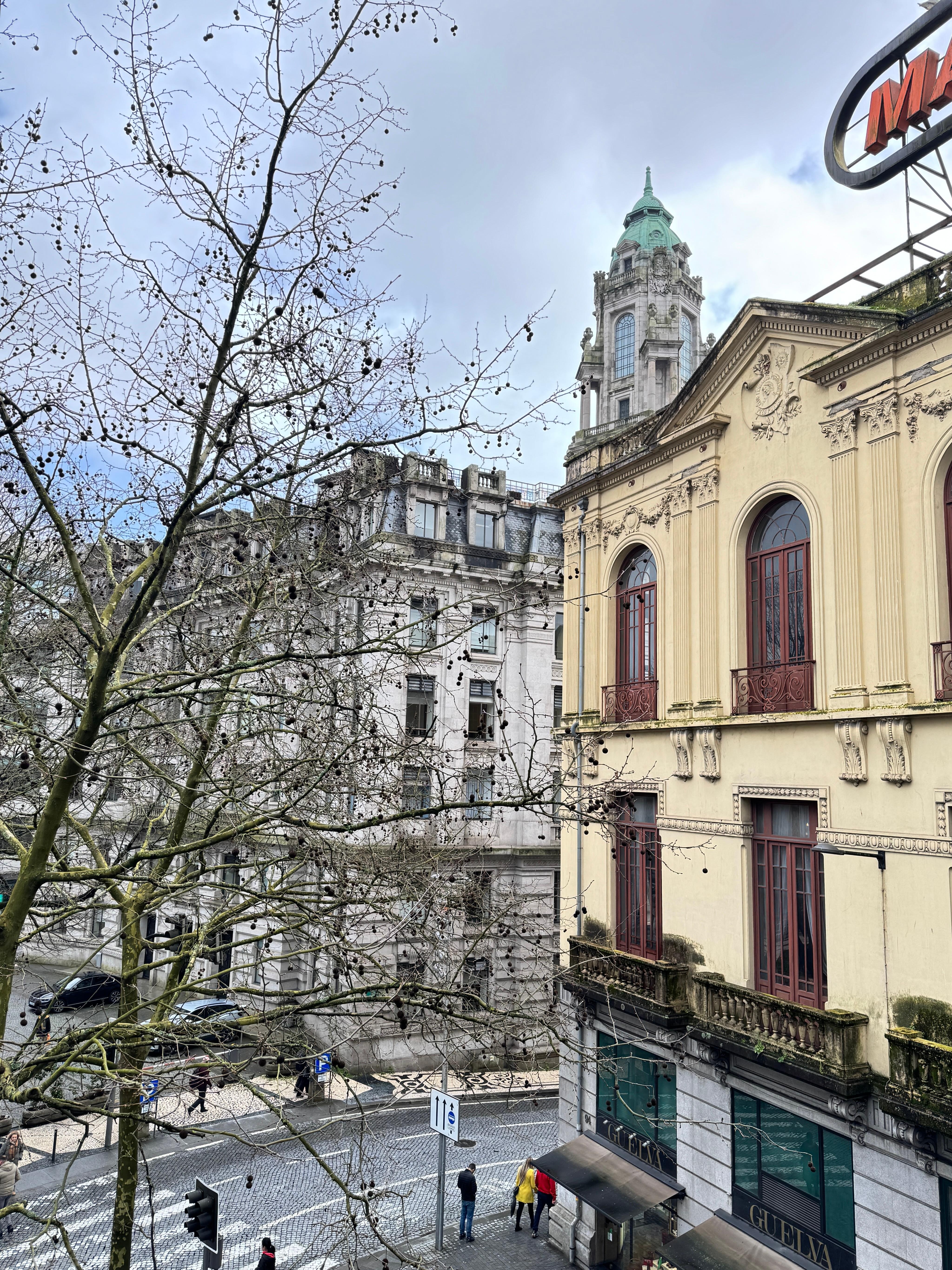 房間窗外的景色之二