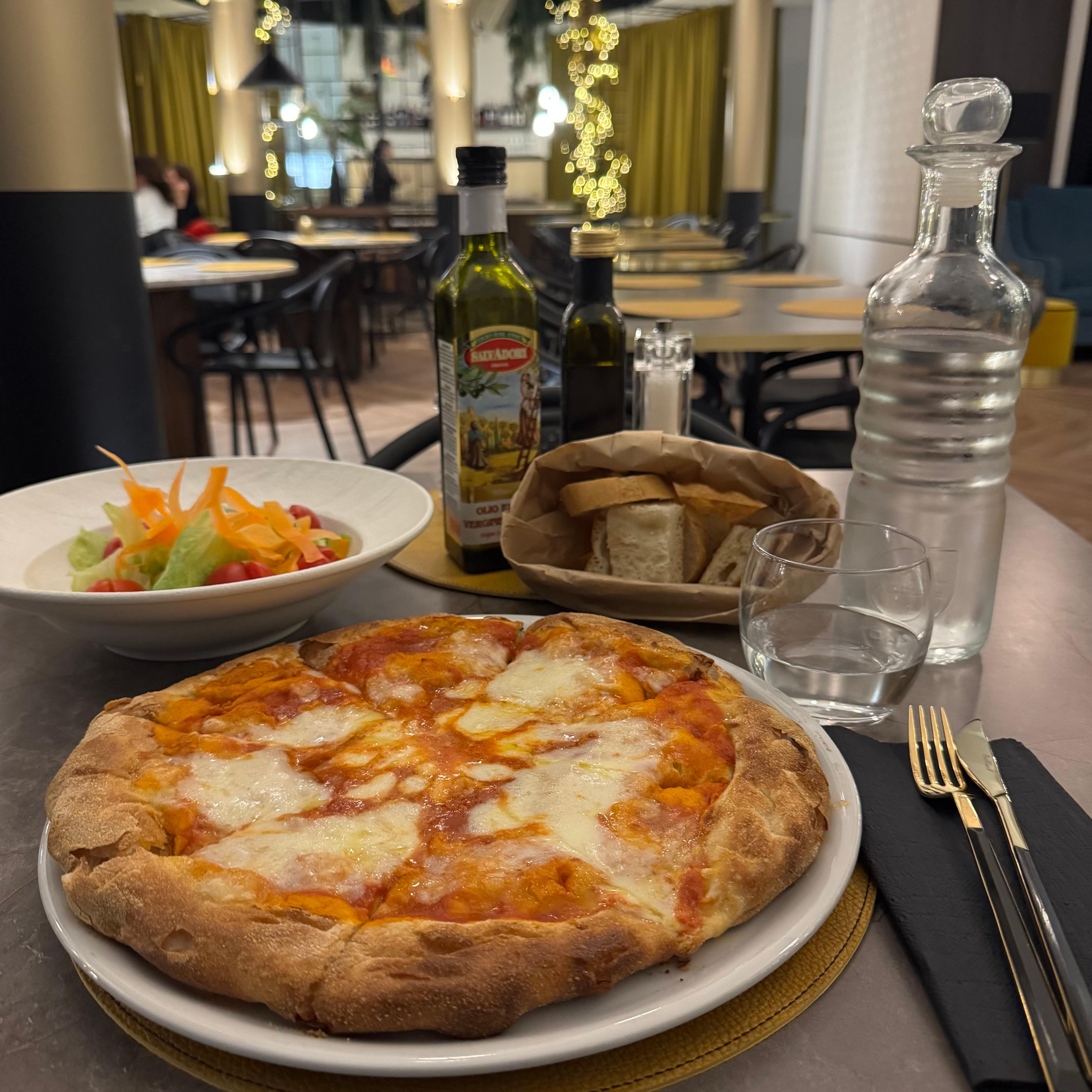 Con la cena tienen variedad muy buena 