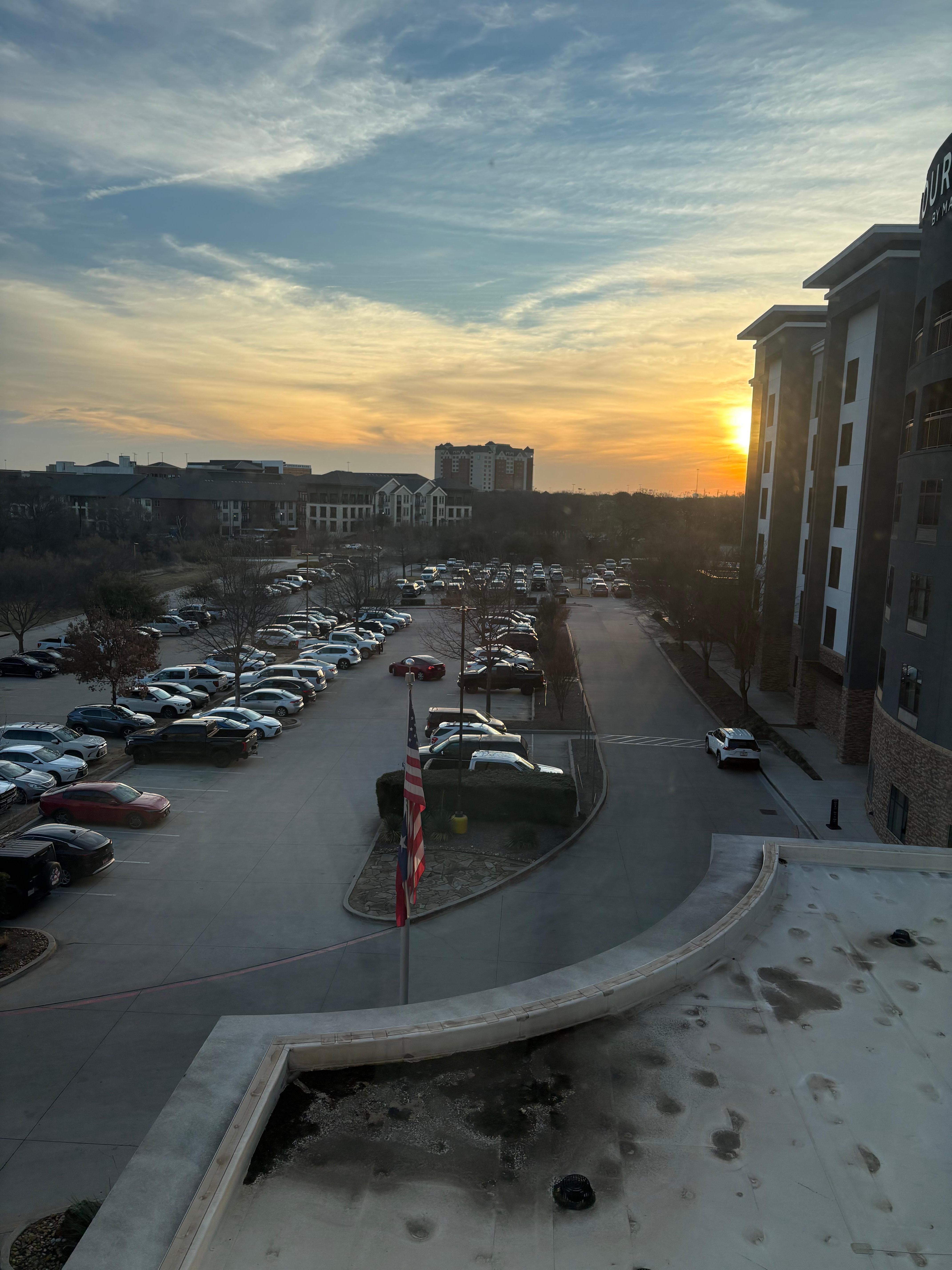 Aamurusko hotellihuoneesta