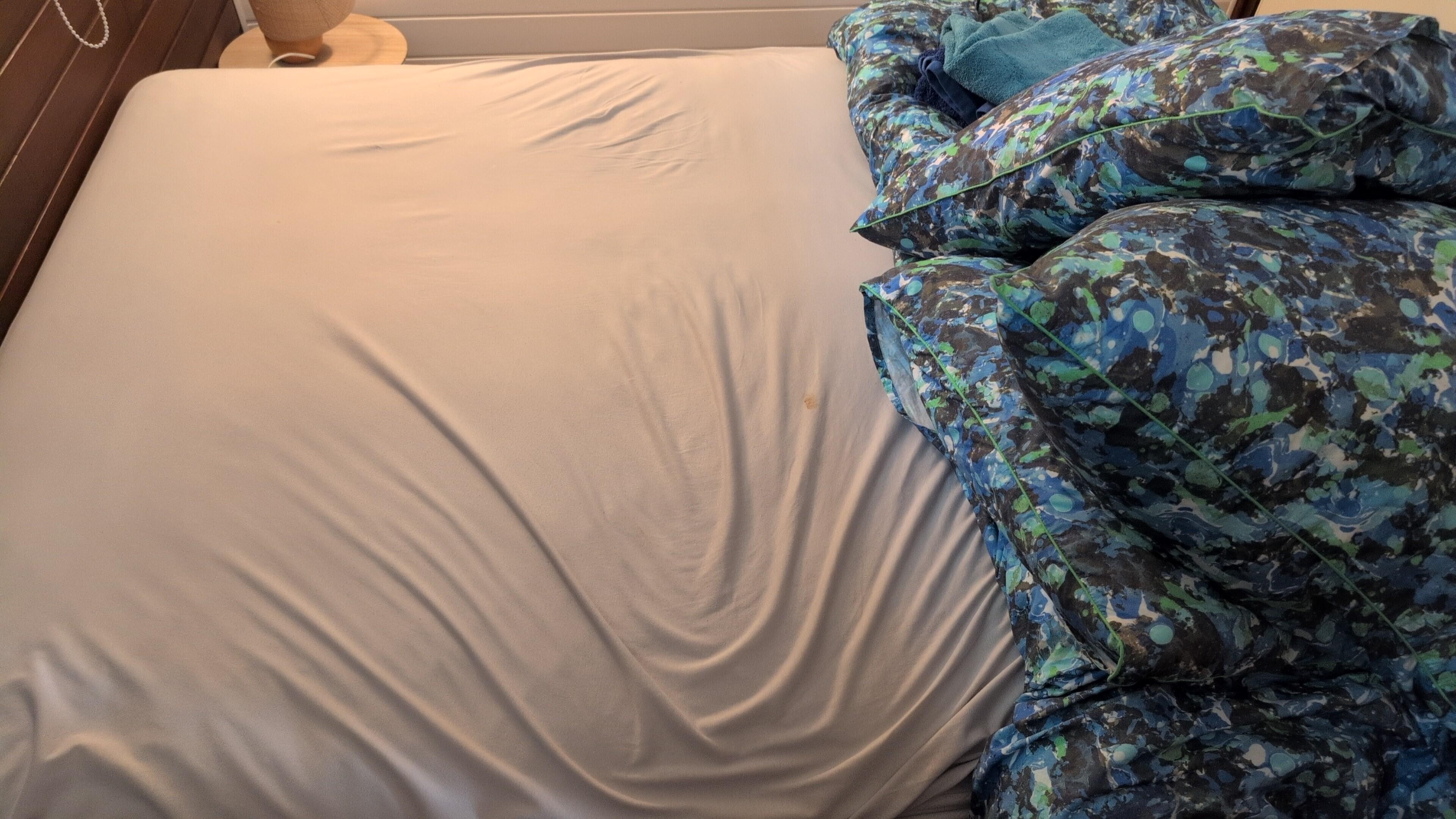 Traces de sang sur les draps