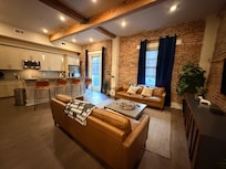 Stunning and yet cozy