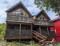 Our cabin was the lower left one.