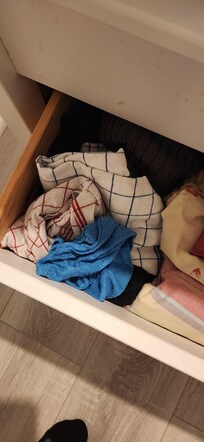 Musty towels plus probably the missing bathmat.