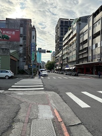 ホテルの前