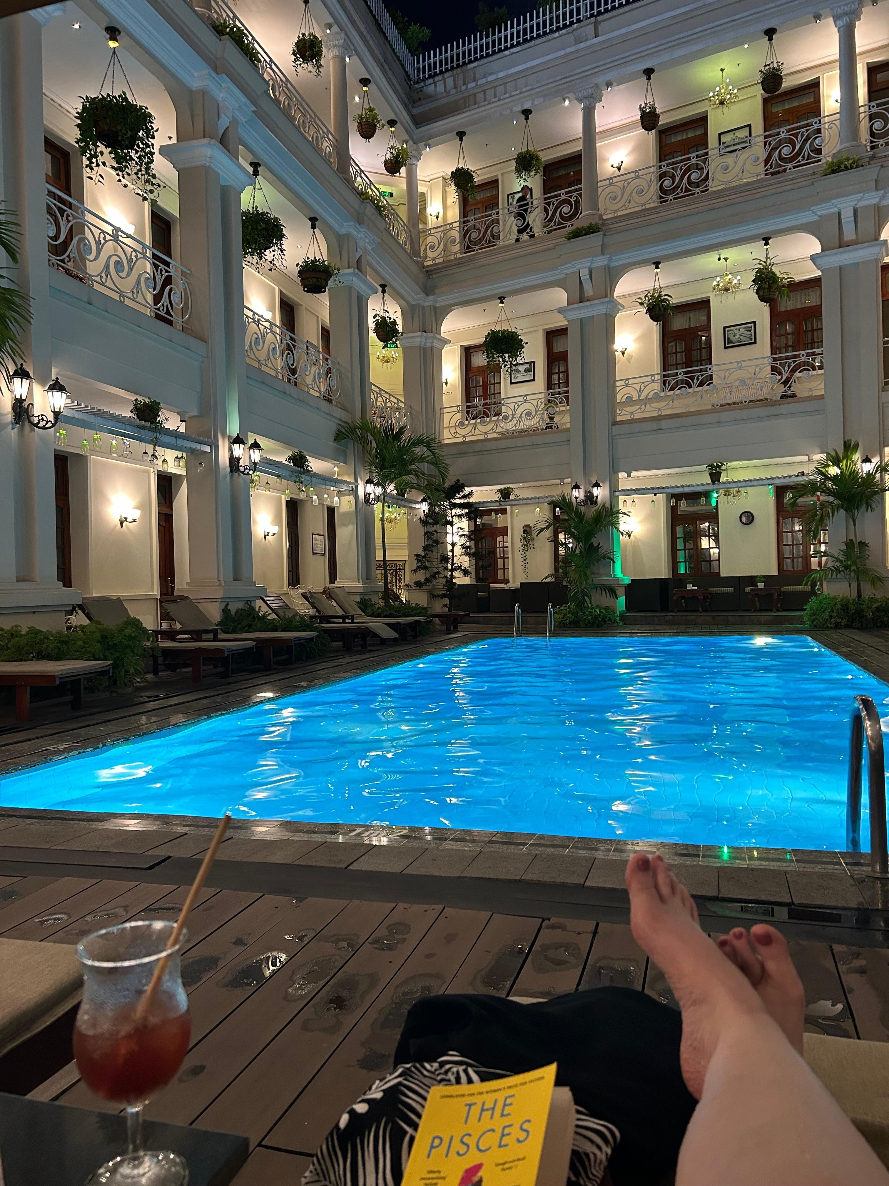 Pool evening 
