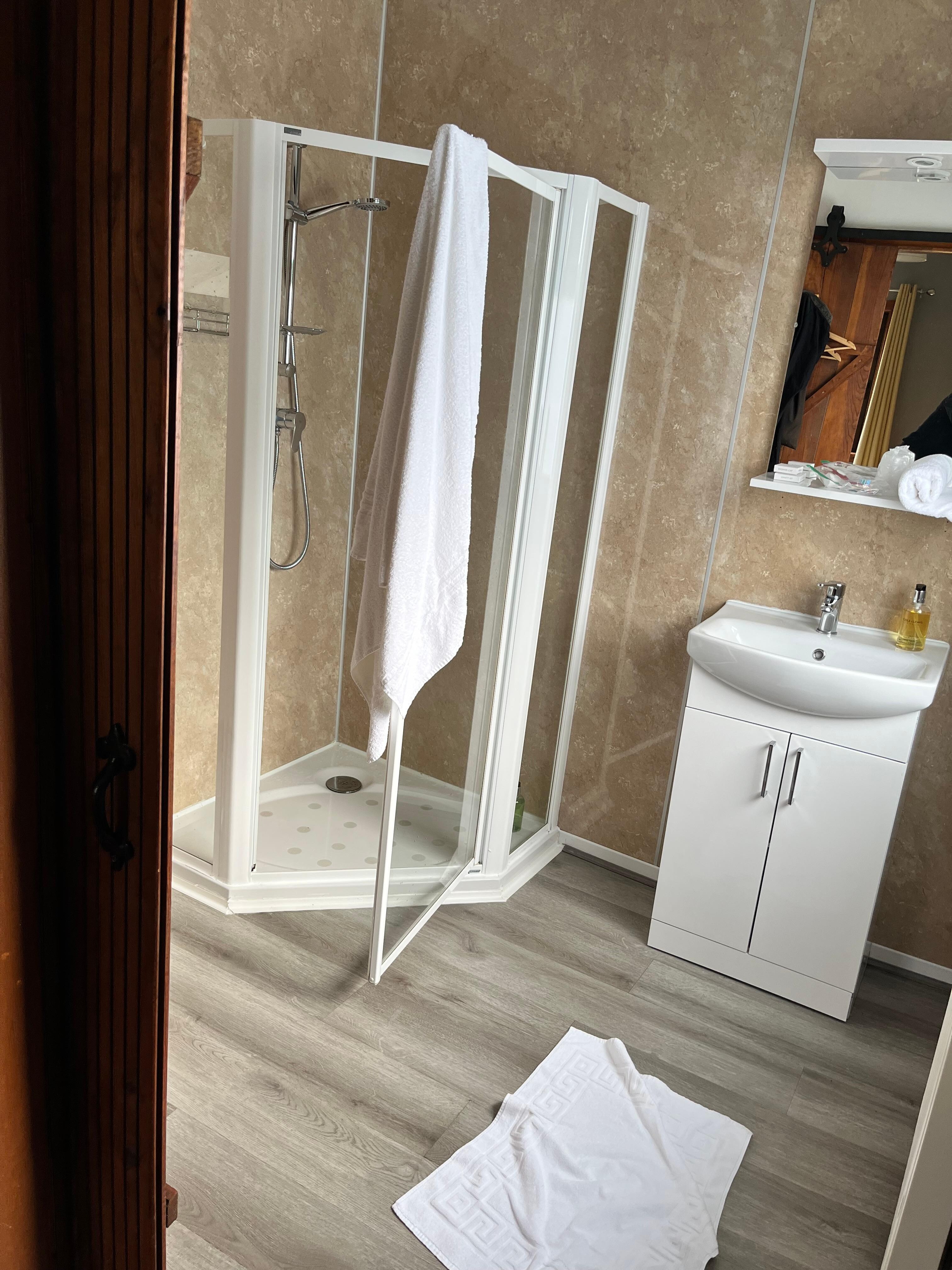 Bath spacious and fine