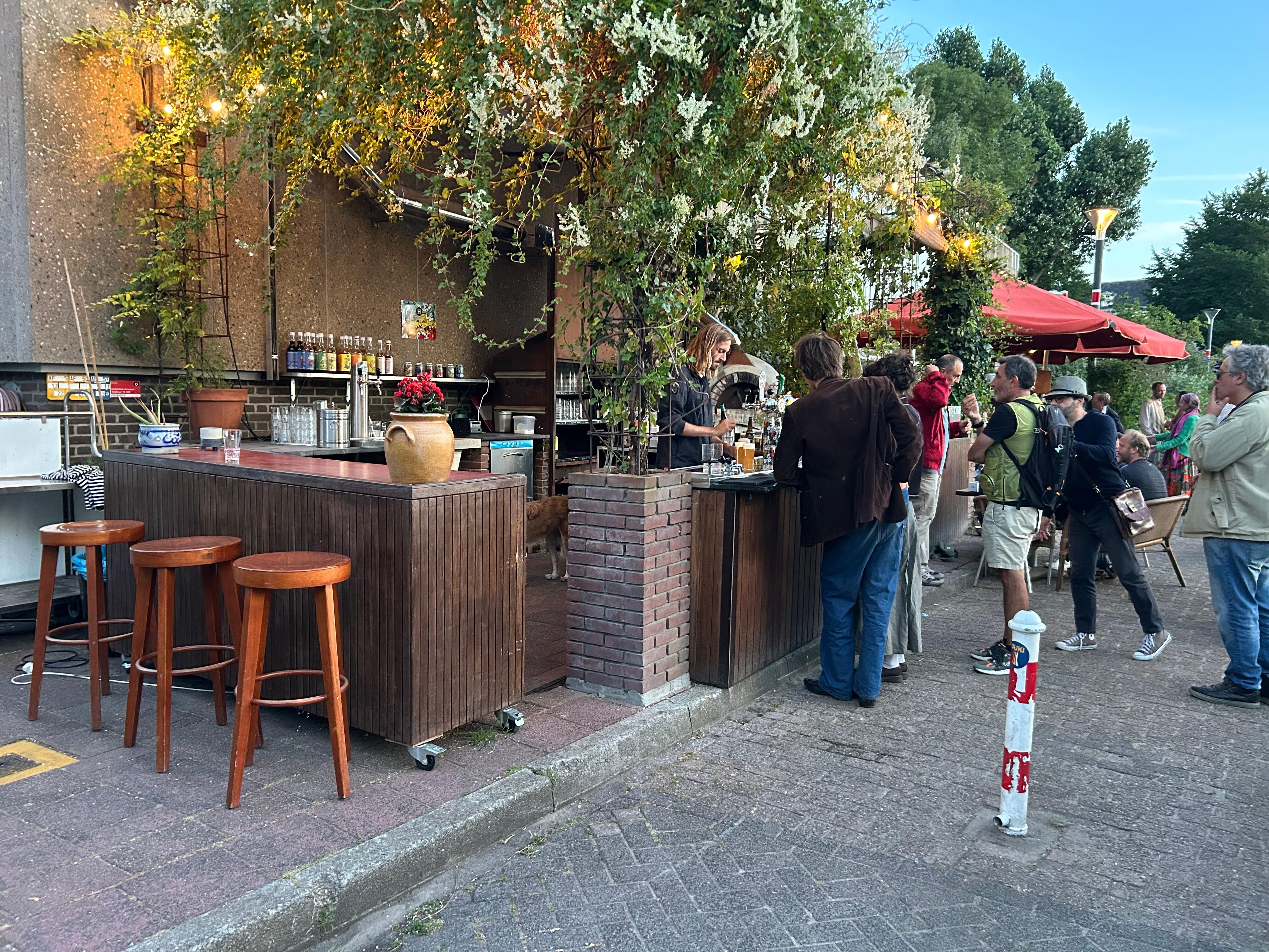 Outdoor bar