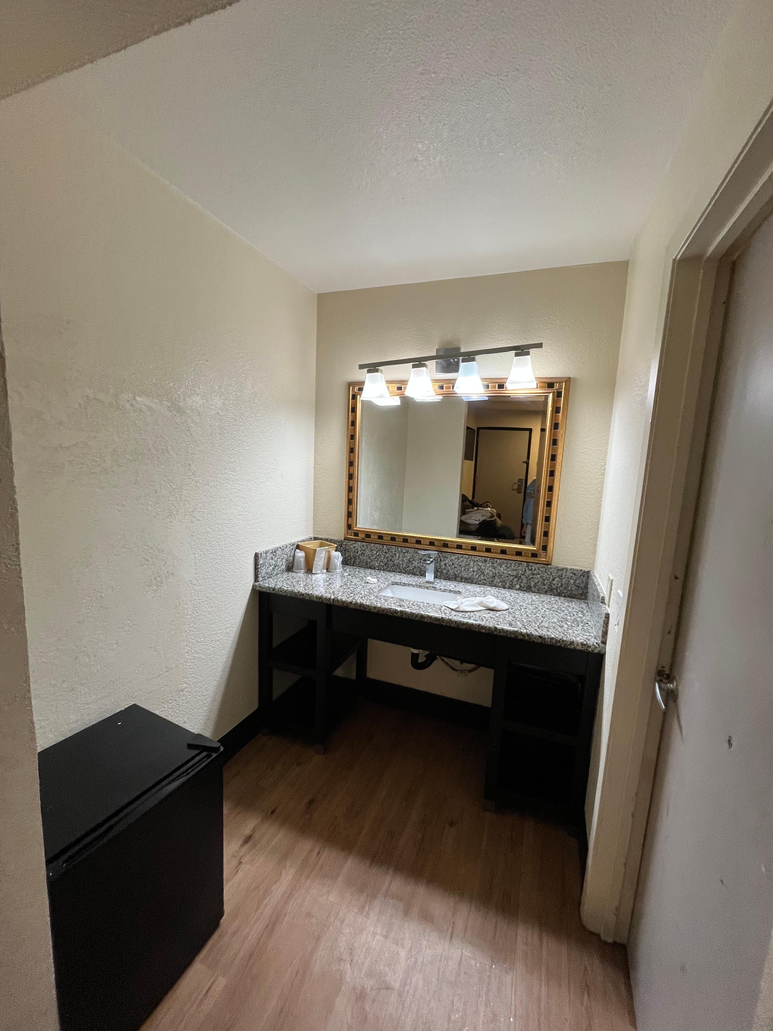 not like the pictures online