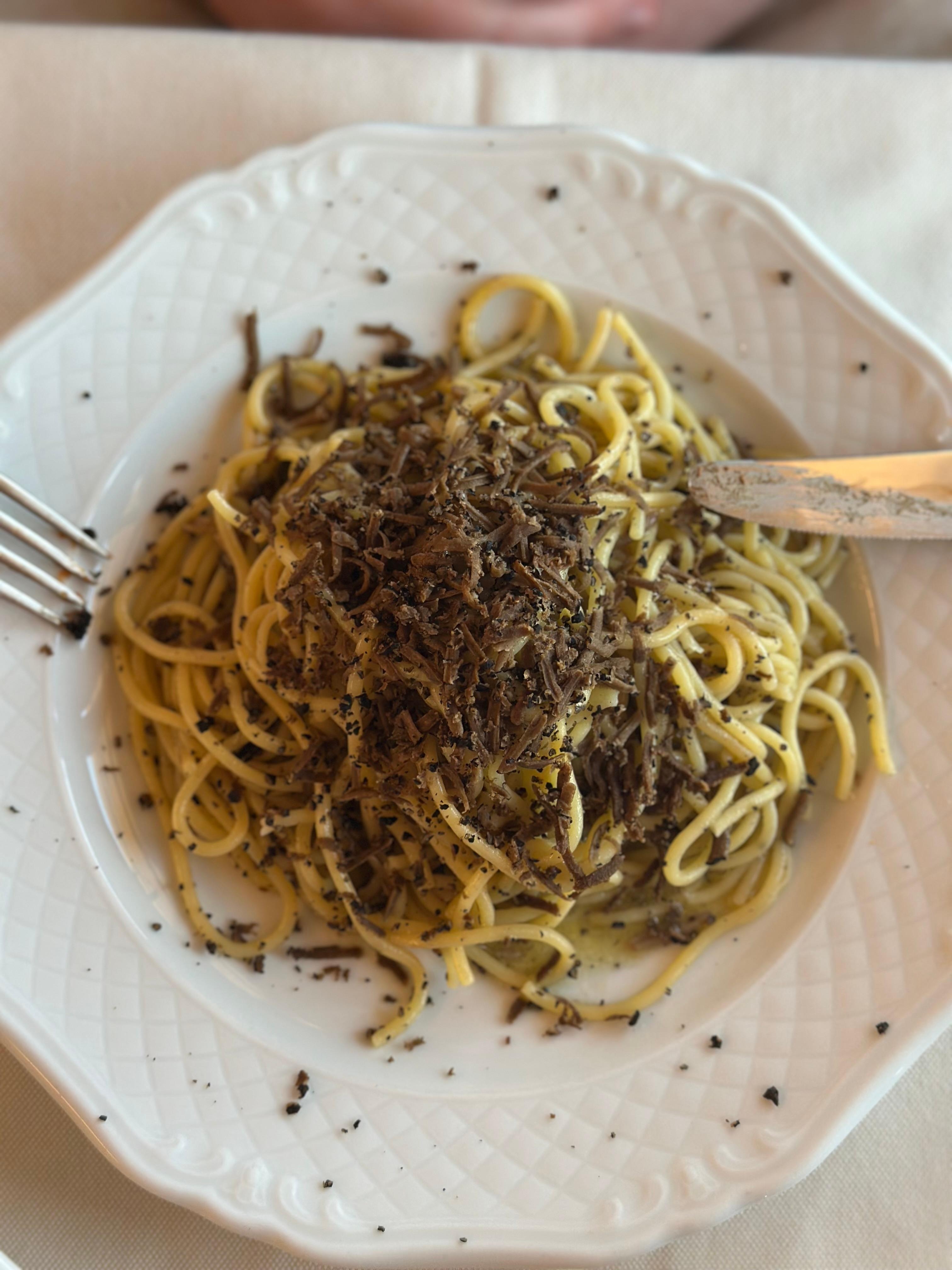 Dinner pasta - Spaghetti with truffles