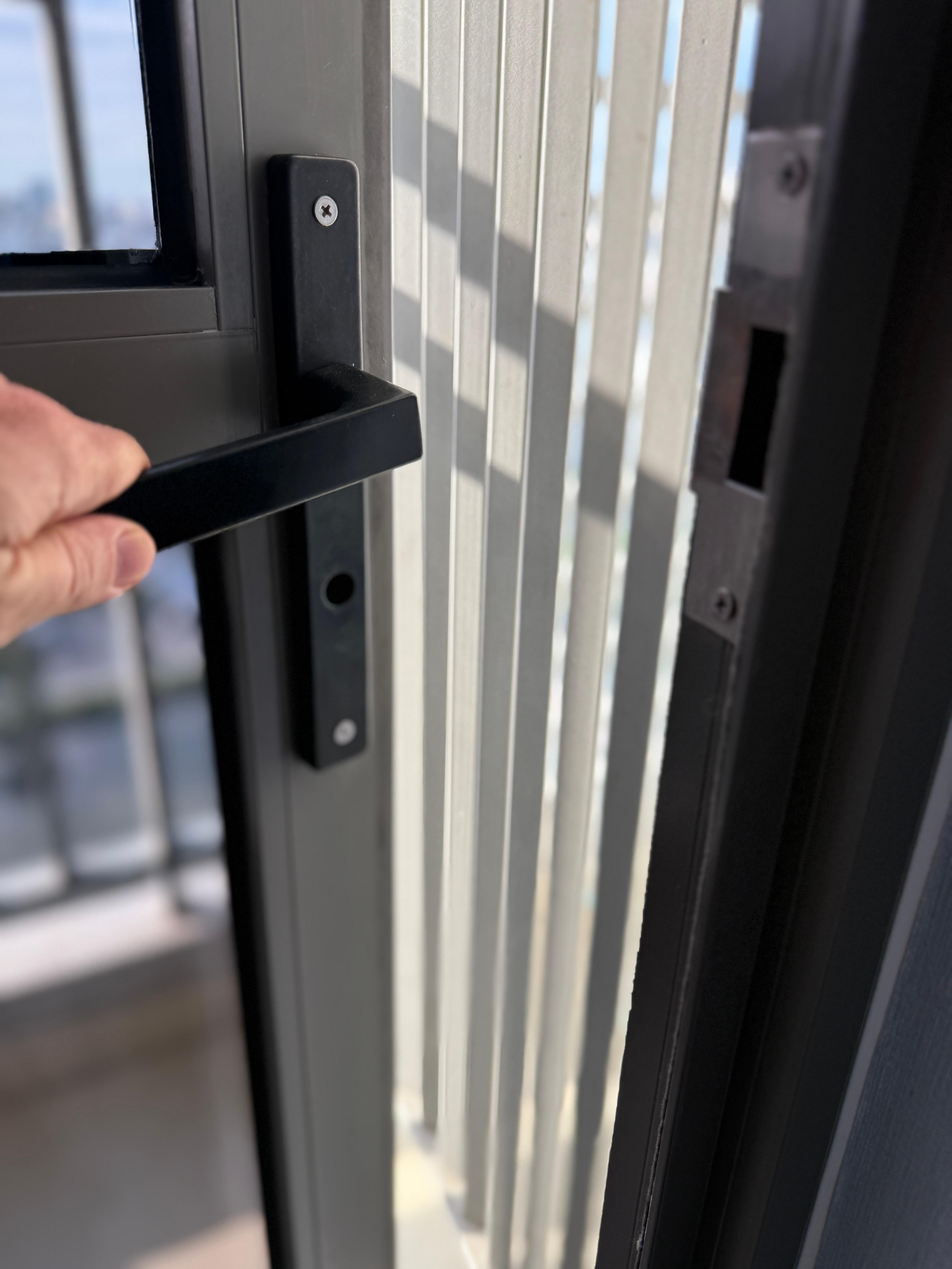 Doors to balconies on 14th floor do not lock