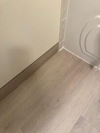 used flooring as baseboard