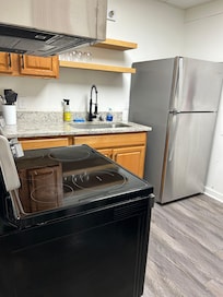 Full kitchen