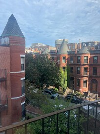 View from our 3rd floor, very quiet neighborhood