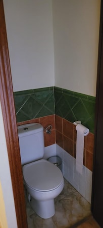 Toilet..kunne ikke lukke døren under brug