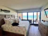 Master bedroom💌 Be prepared to flip a coin for it 😉