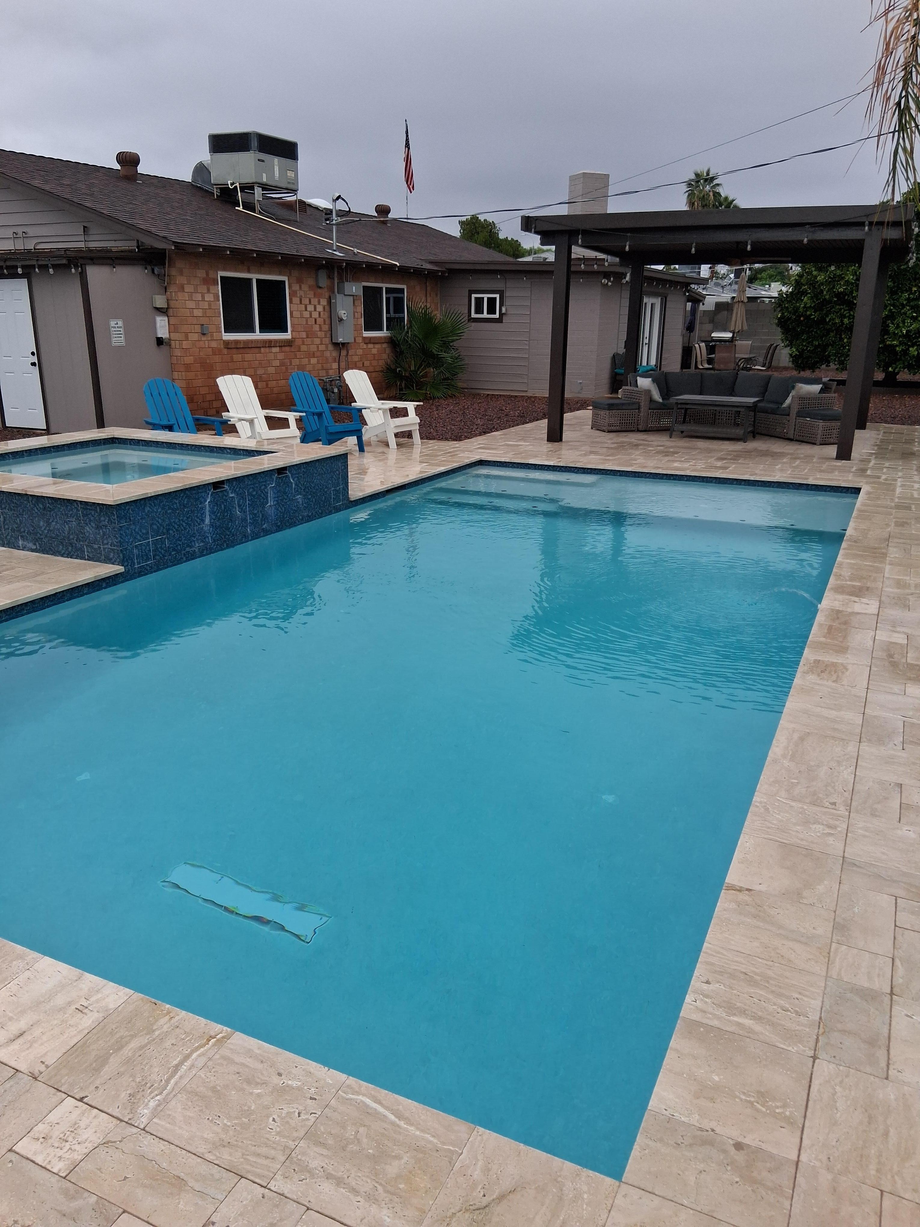 Pool, hot tub, gazebo area