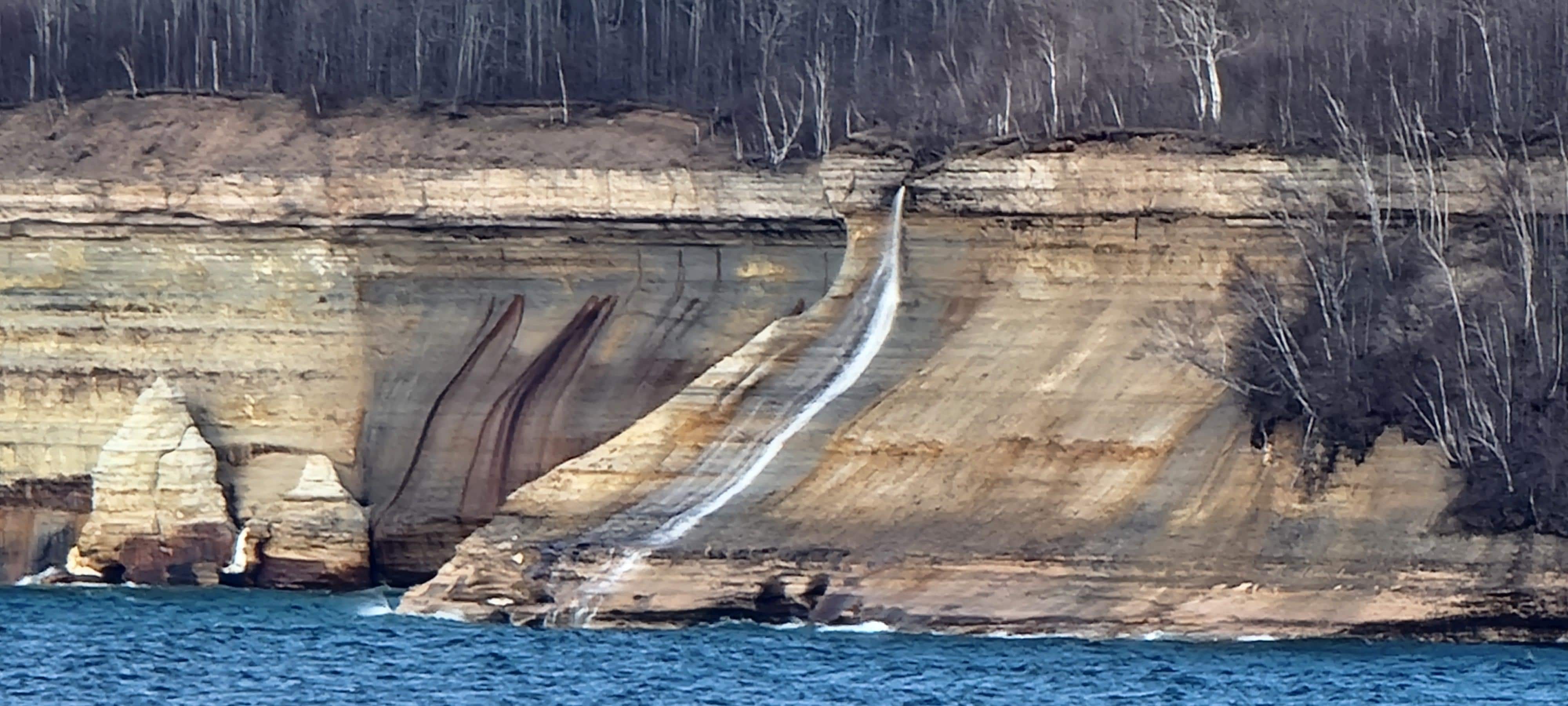 Pictured Rocks NP--Bridalveil Falls 