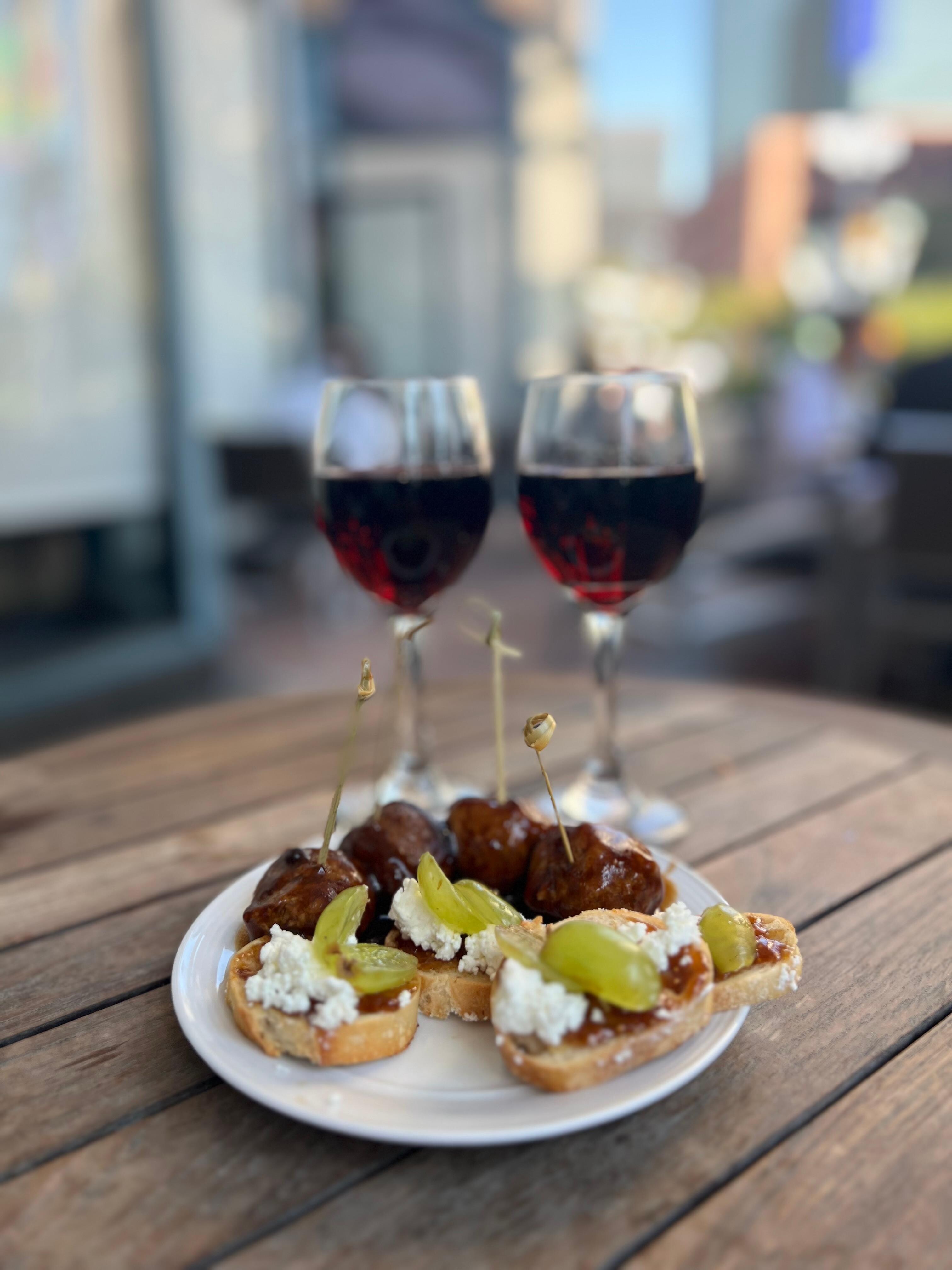 Complimentary happy hour