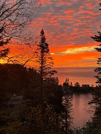 Sunrise from Serenity - Sandstone Chalets