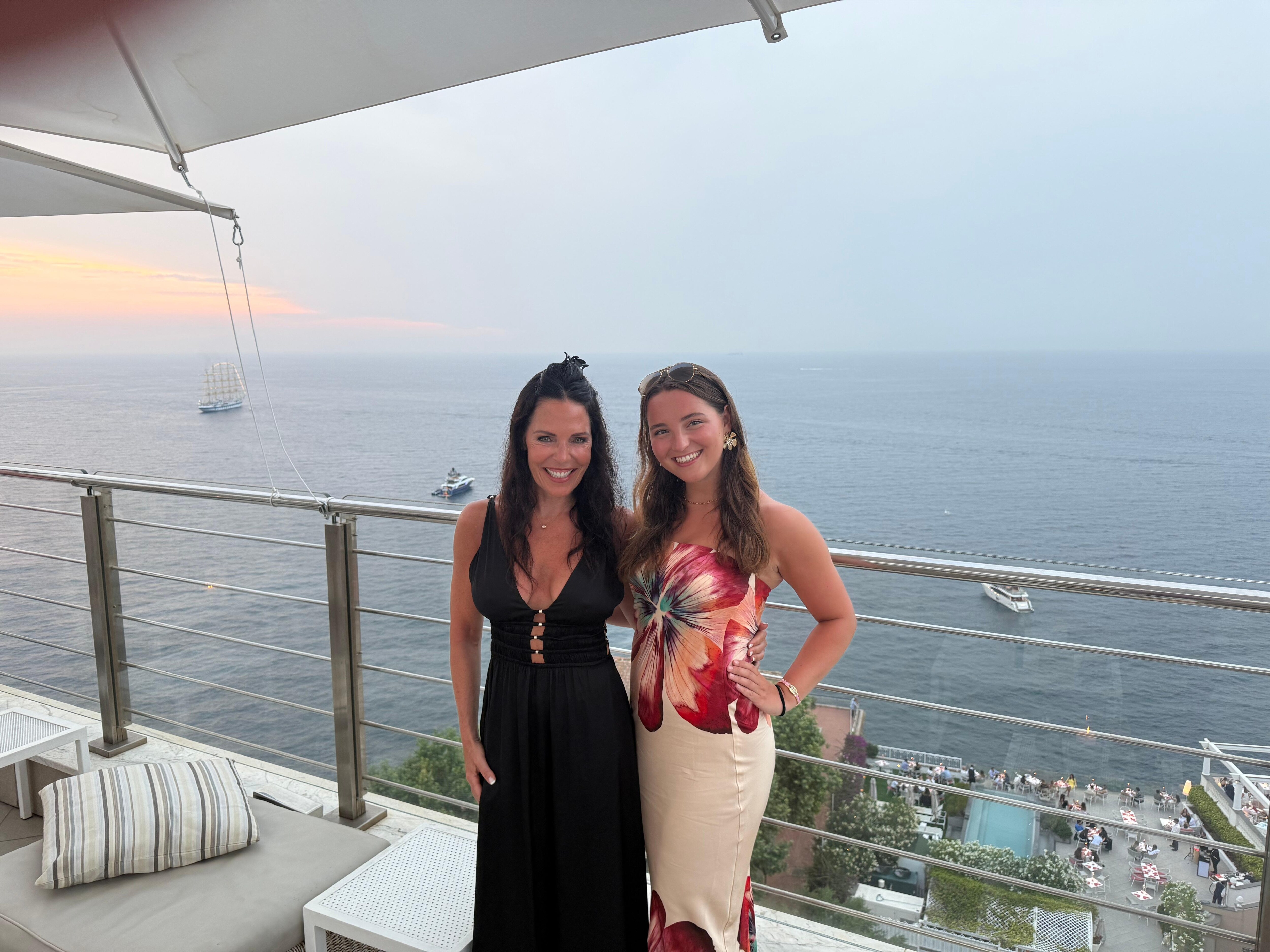 Fun Music at Sky Bar Rooftop! 