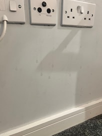 Every single room just had dirty walls