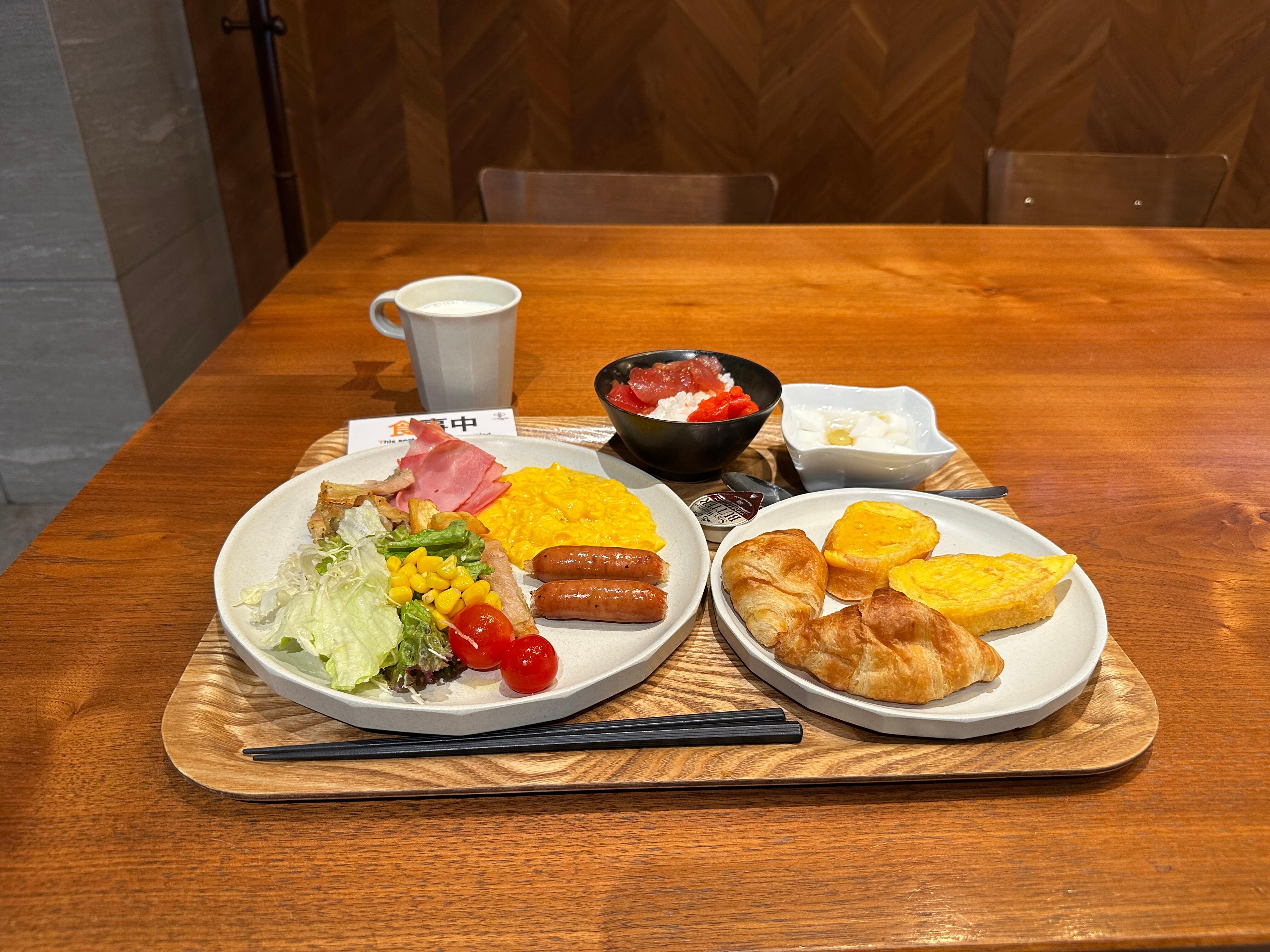 朝食ビュッフェ
