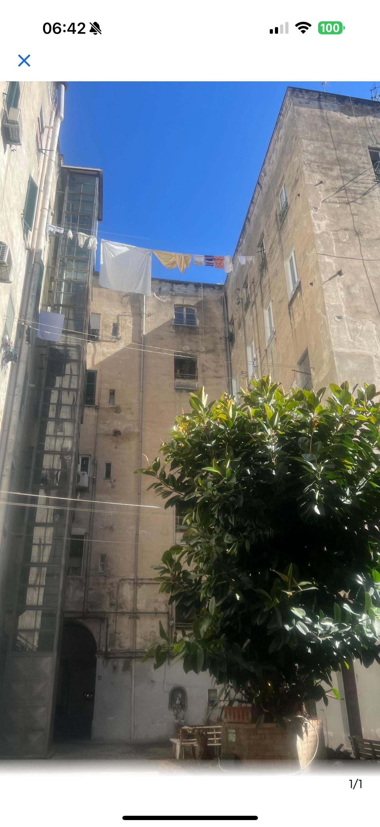 Prédio onde está o Bed and Breakfast IL Divino. 