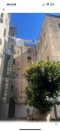 Prédio onde está o Bed and Breakfast IL Divino.