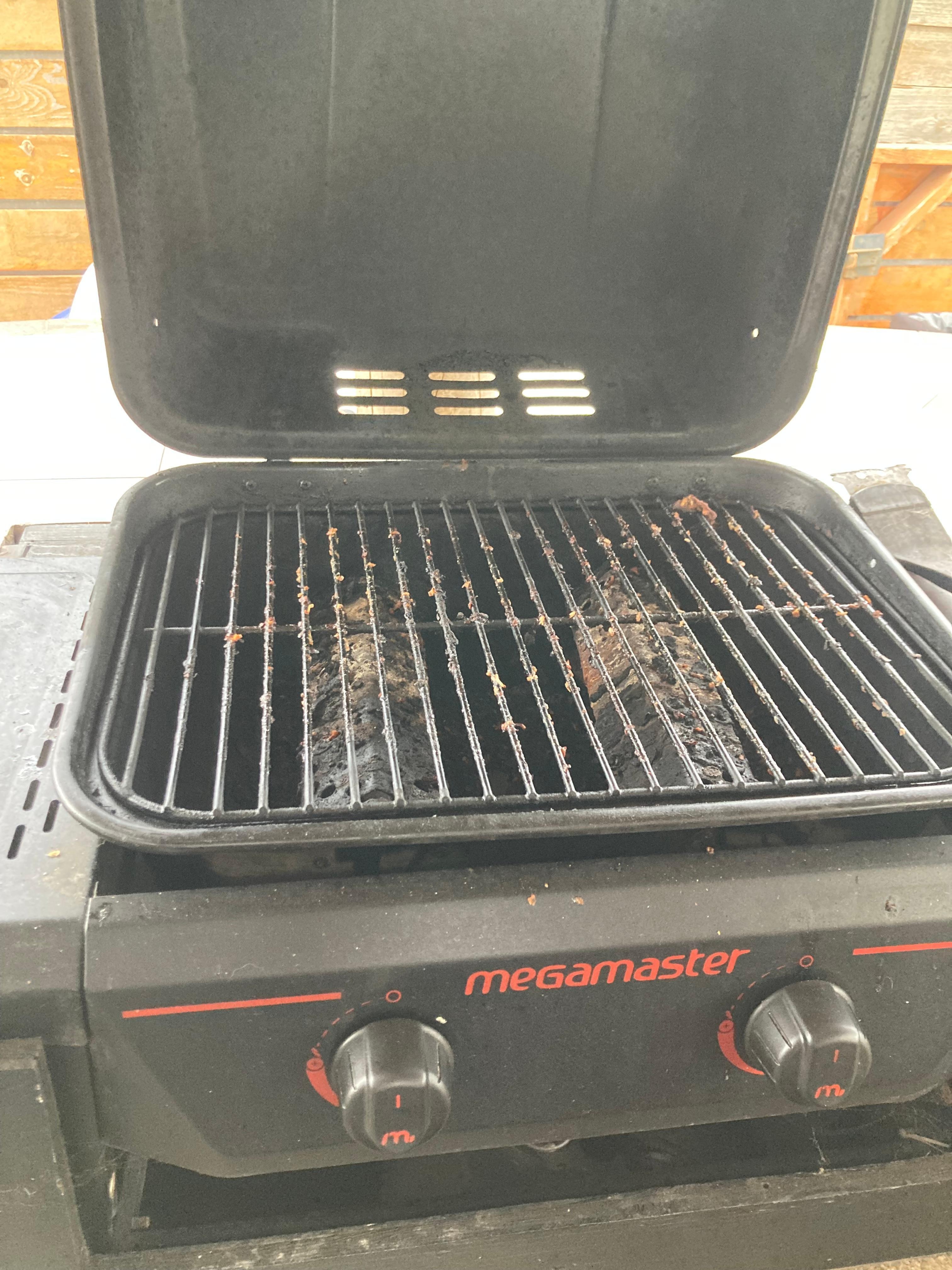 Grill was disgusting when we arrived. 