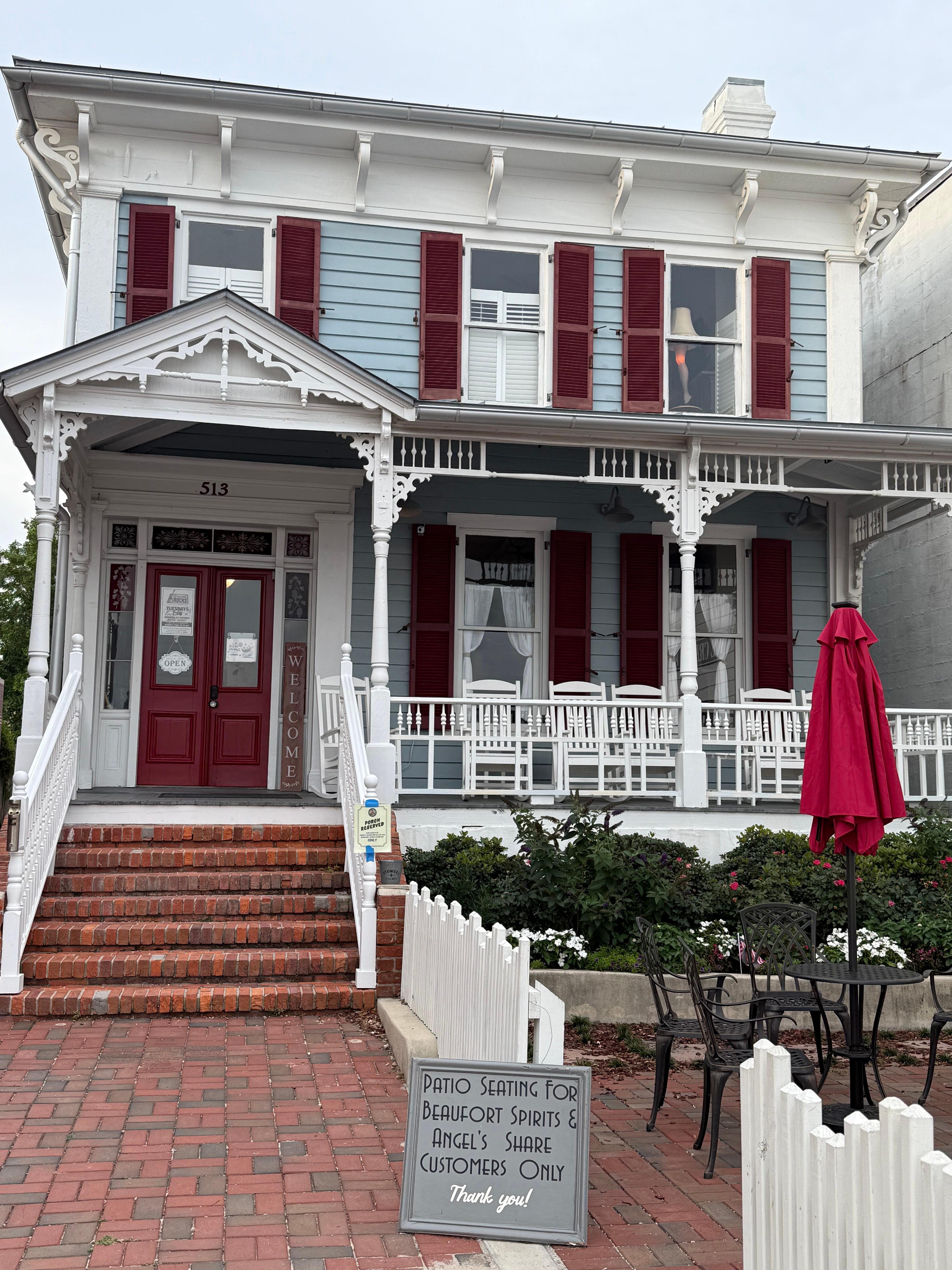 Front of this adorable property 