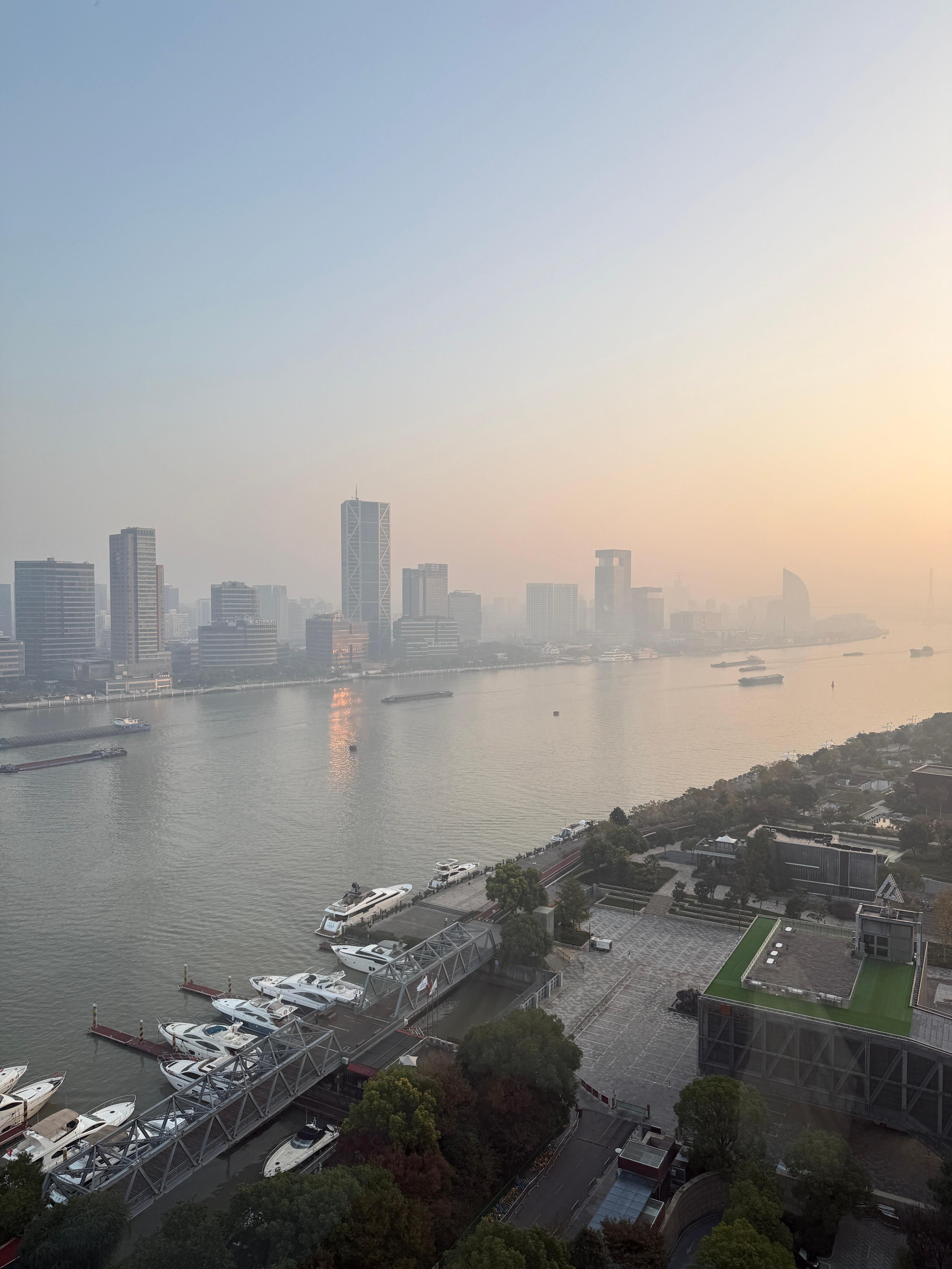 Ver despertar la ciudad