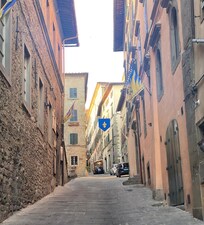Streets in Cortona, walking uphill from entrance
