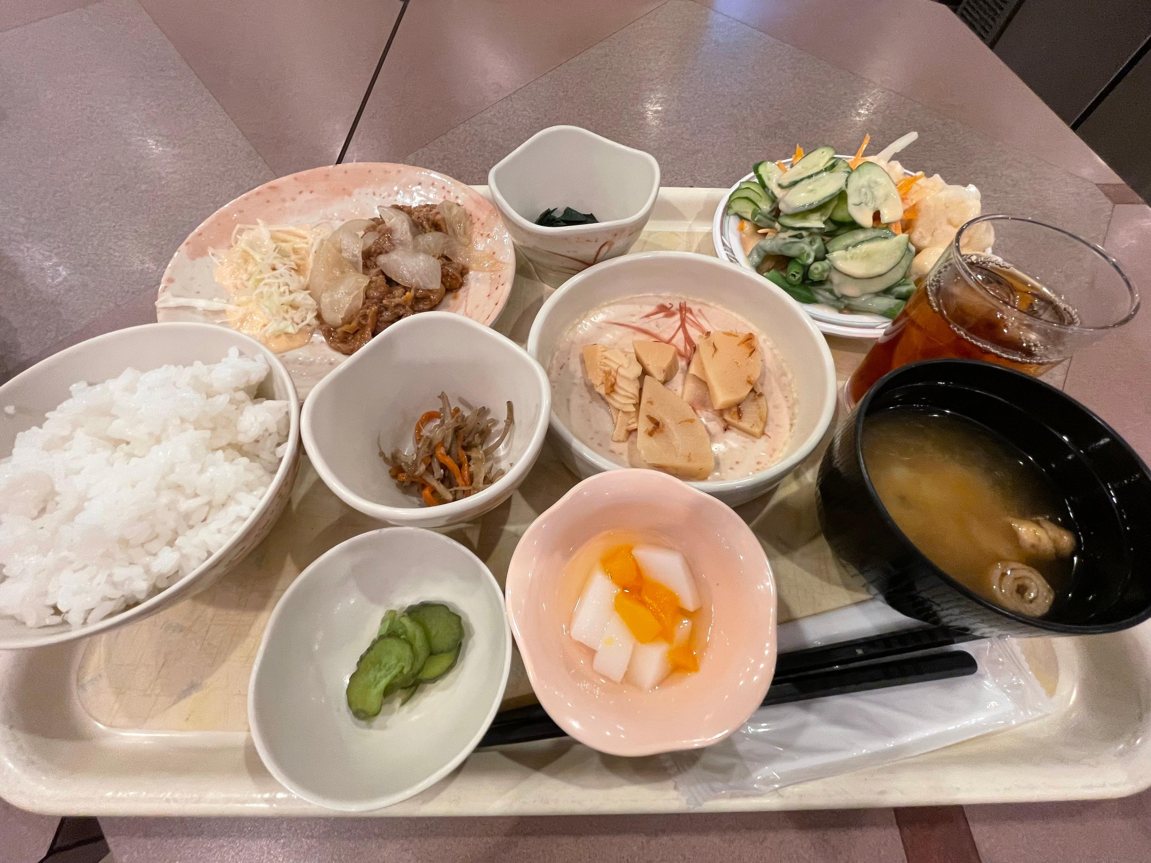 夕食①日替わり定食