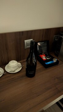 Incuded bottle of prosecco